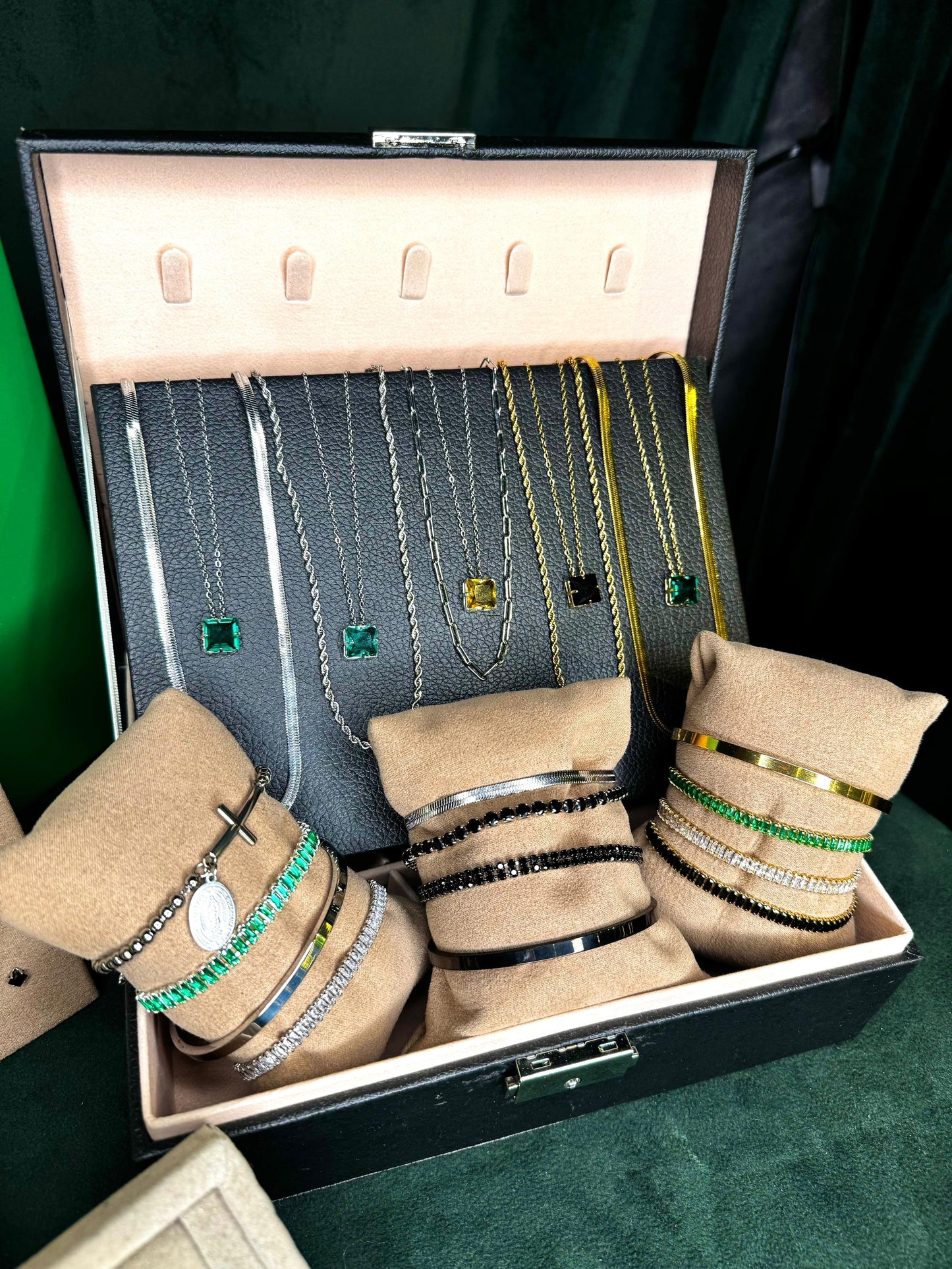 Kit Atacado 37 Peças + Maleta de Brinde