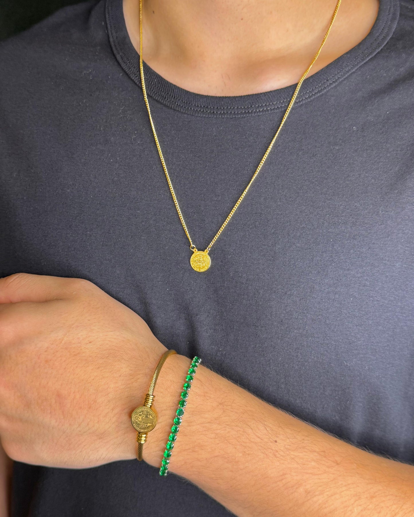 Kit Bracelete São Bento + Escapulário + Riviera de Brinde