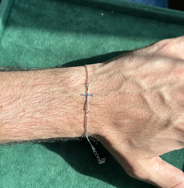 Pulseira Cruz Delicate Silver