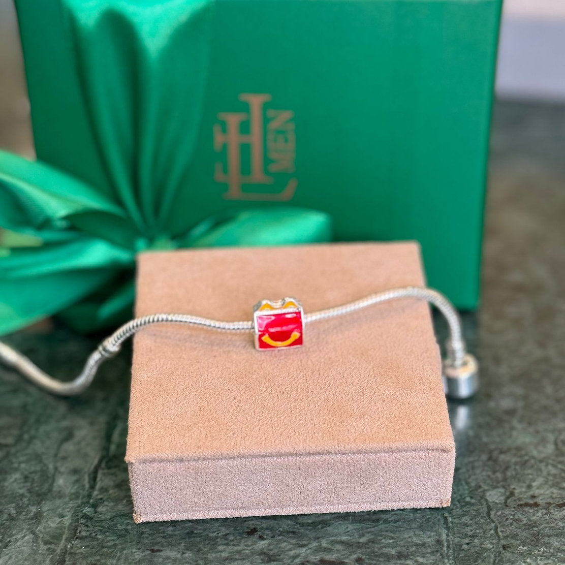 Berloque Lanche Feliz