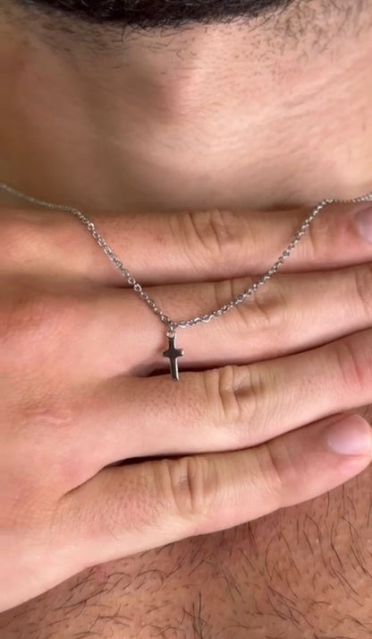 Colar Cruzinha Petit Steel