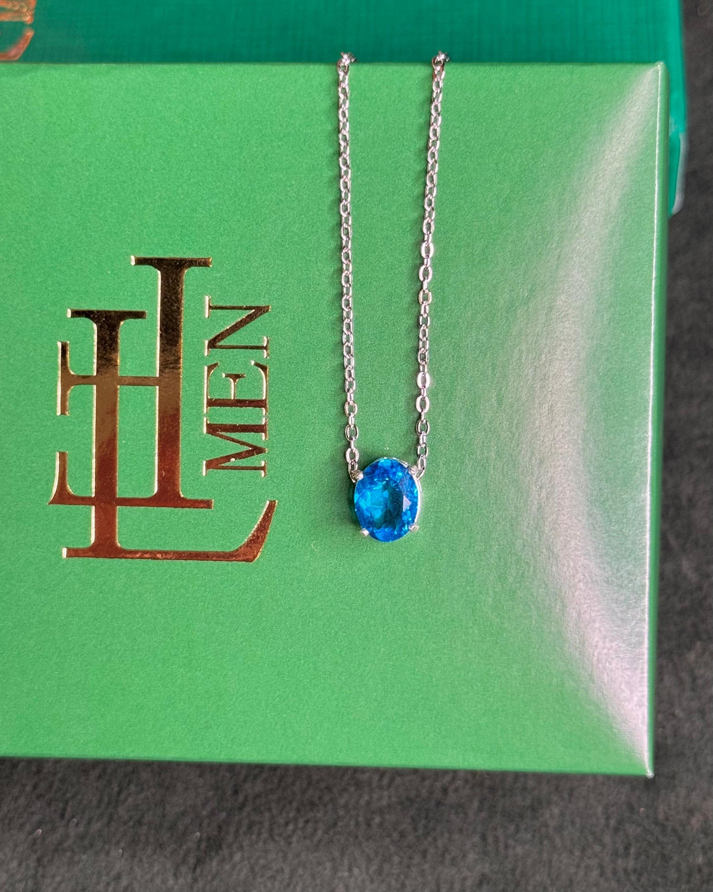 Colar Broadway (Escolha a Cor)