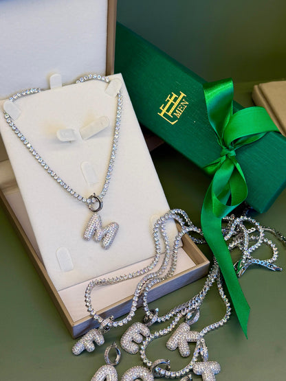 Colar Riviera Cristal Premium + Inicial de BRINDE