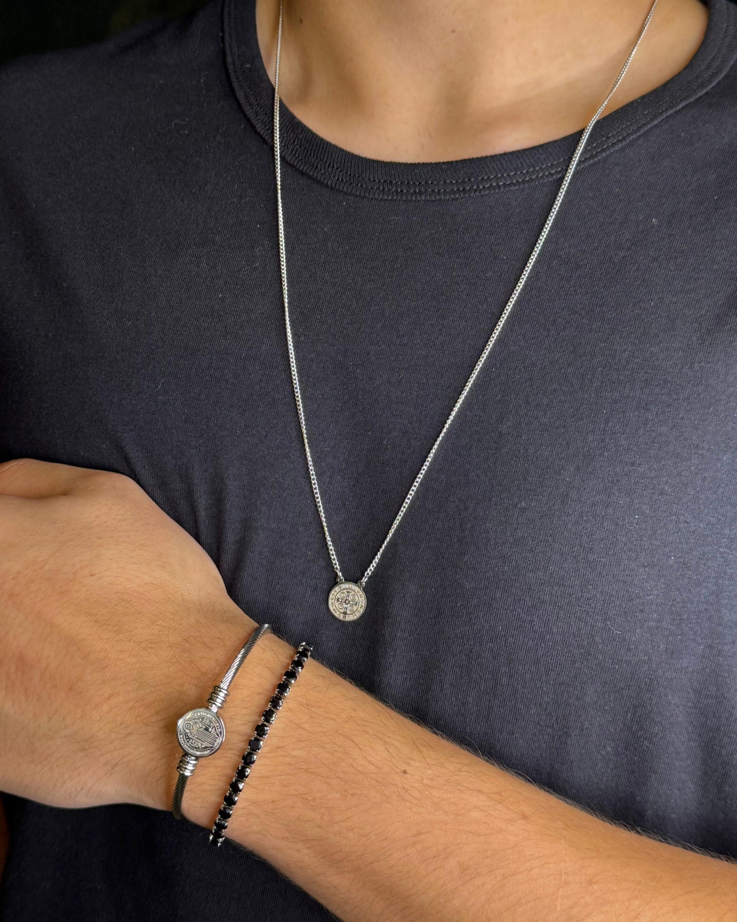 Kit Bracelete São Bento + Escapulário + Riviera de Brinde