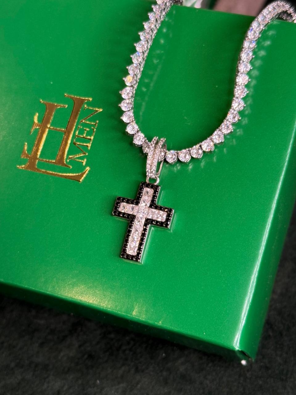 Colar Riviera Cristal Premium + Lumen Cross Ônix