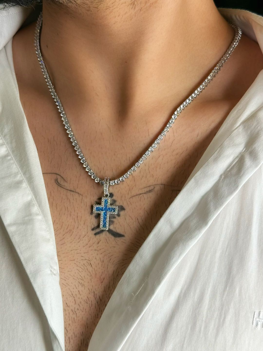 Colar Riviera Cristal Premium + Lumen Cross Safira
