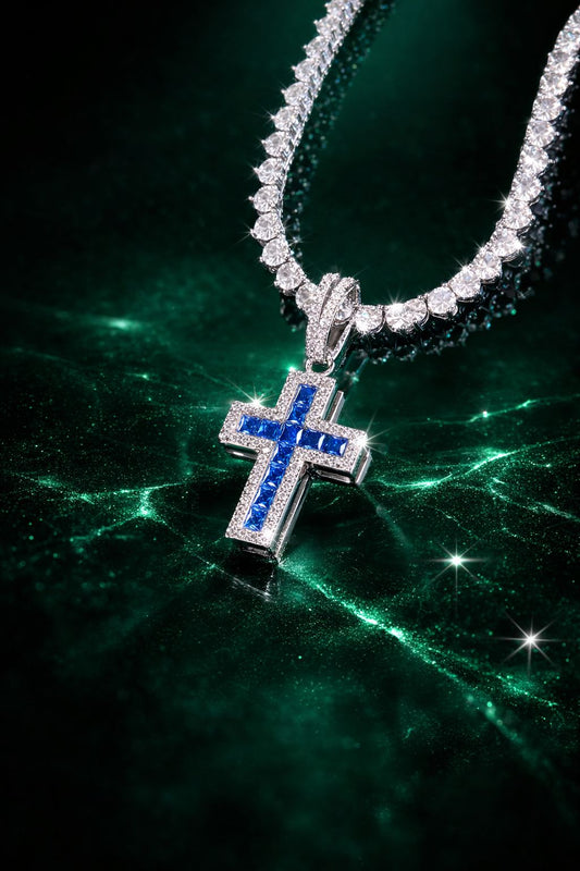 Colar Riviera Cristal Premium + Lumen Cross Safira