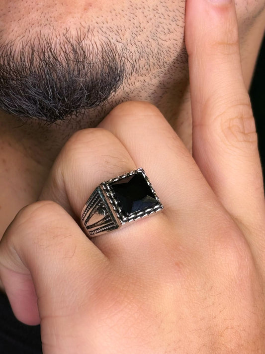 Anel Titã Ônix