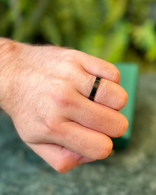 Anel Underline Black Steel