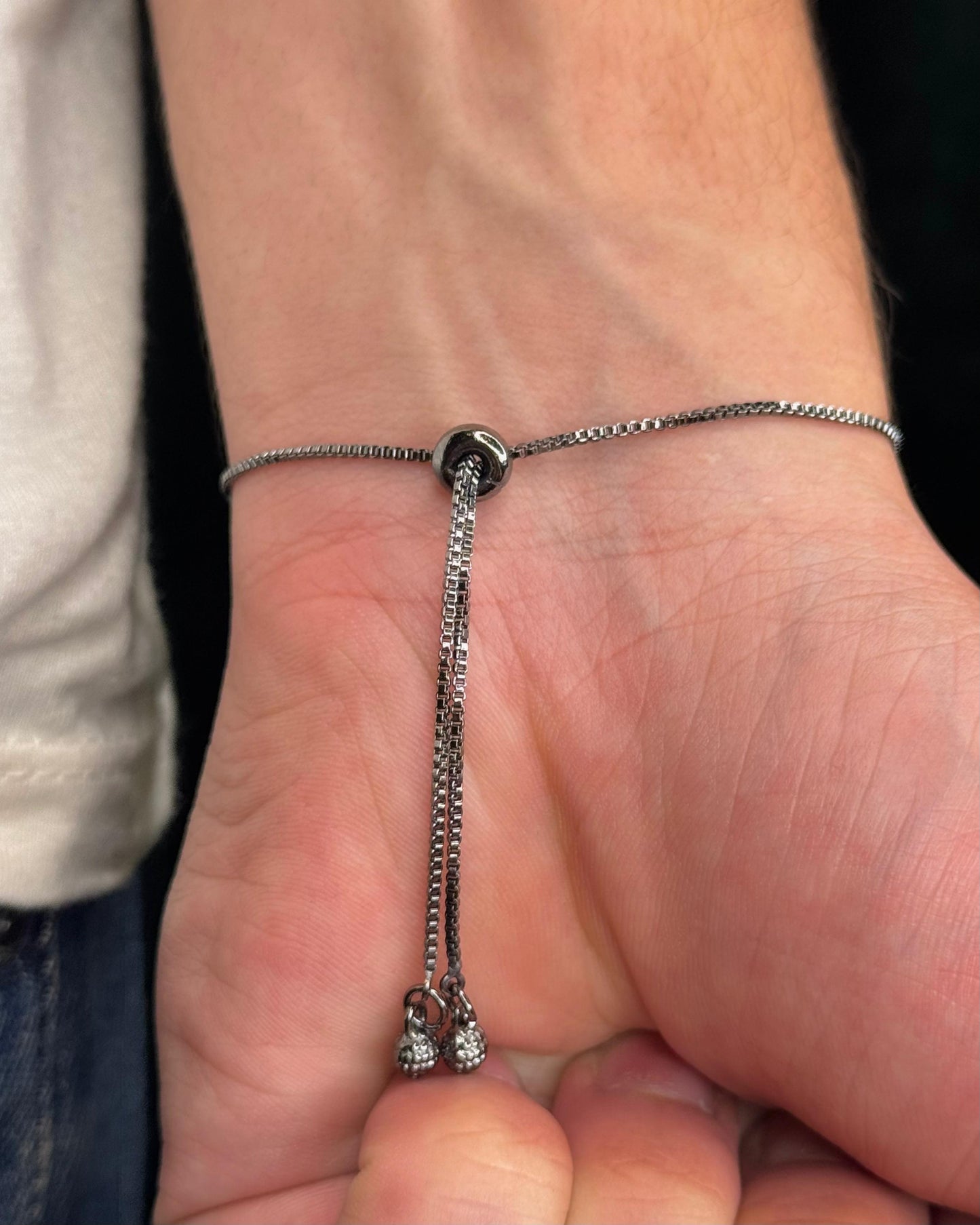 Pulseira Clássica Negra Ajustável