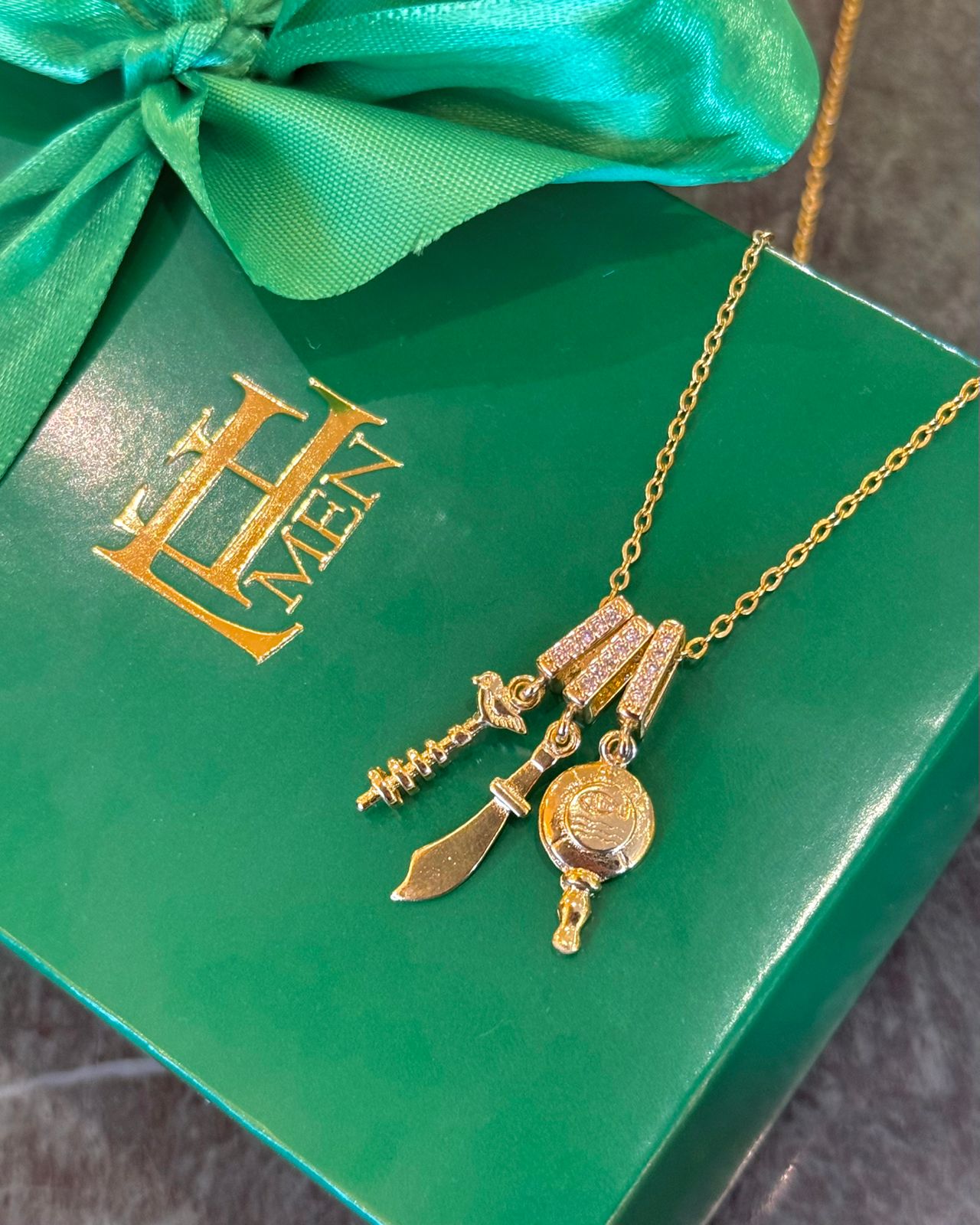 Colar Ferramentas dos Orixás (Monte o Seu) - Dourado