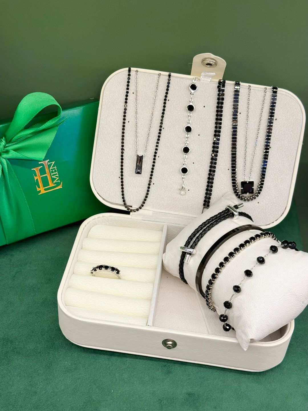 Kit BLACK 1.0 - 11 Peças + Porta Joias BRINDE